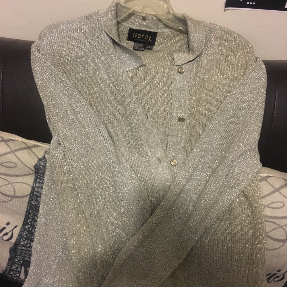 Grandy Sliver button down sweater - Picture 2 of 5